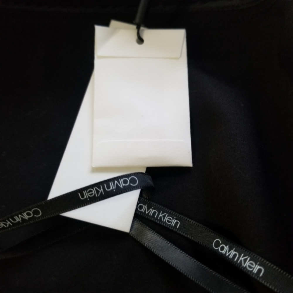 🆕️⬇️Calvin Klein Black Utility Drawstring Vest - Picture 15 of 16